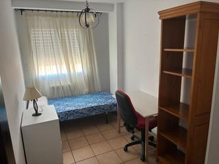 Location Appartement à Santa Marina. Piso en alquiler en centro  corte ingles, 4 dormitorios.