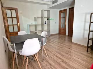 Lloguer Apartament  Plaza virgen de la victoria. Apartamento en alquiler en estacion autobuses, 2 dormitorios.