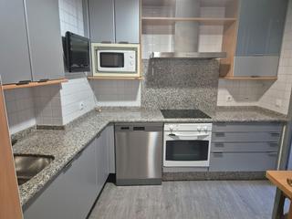 Location Appartement à Casco Antiguo. Piso en alquiler en casco antiguo, 3 dormitorios.