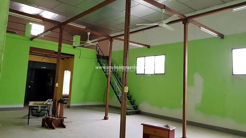 Foto 56a42a9a-3aca-4227-82ff-112380ef1857. Rent industrial building in Poleares Lucena