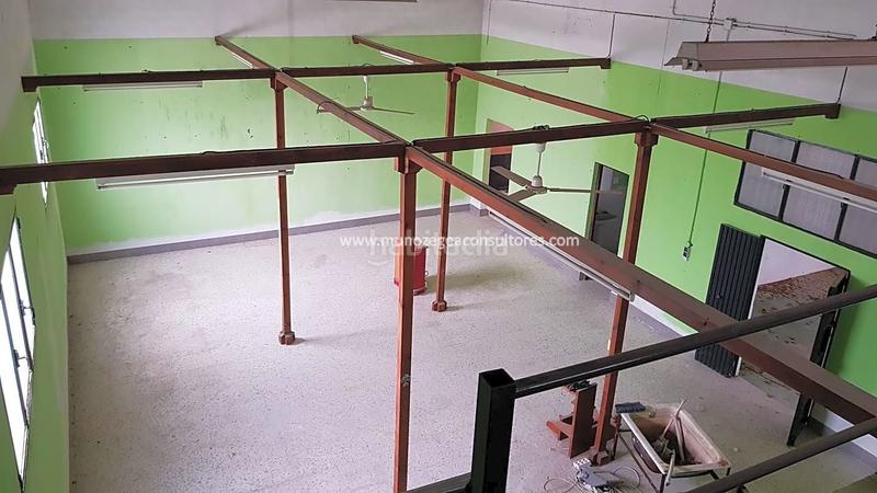 Foto b938e484-b5ac-4934-8ffe-81fbf072933a. Rent industrial building in Poleares Lucena