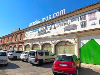 Nau industrial  Calle los santos. Nave exposición en el boulevar los santos de lucena, que tiene c