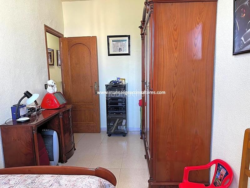 Foto 01e34bd5-6e53-4f30-8875-20f4f376fd7d. Casa amb aparcament a Poleares Lucena