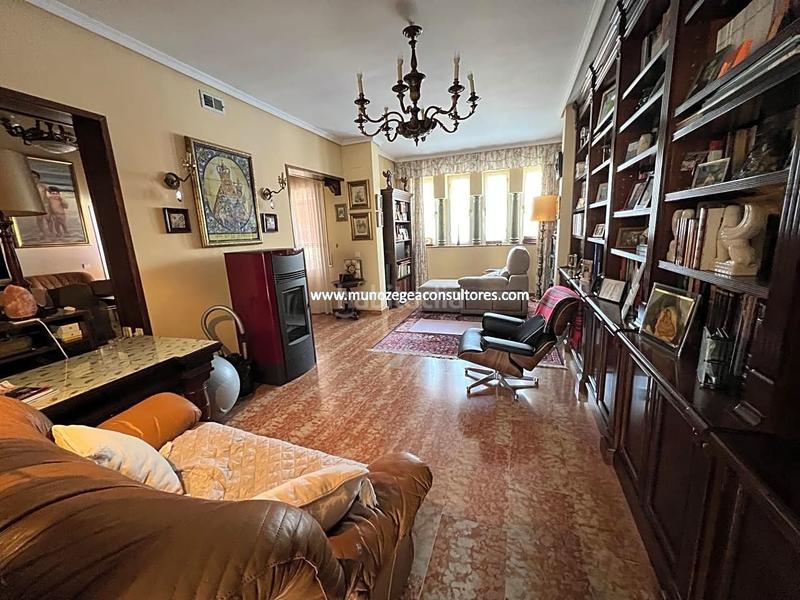 Foto 6c6cffde-2b45-4f5e-863f-88899ad6dae9. Casa con parcheggio piscina in El Carmen - La Barrera Lucena