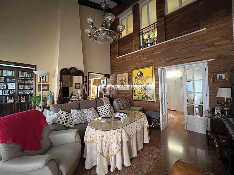 Foto 795cc2cf-c4ee-4a92-a3dc-21fa00df000a. Casa con parcheggio piscina in El Carmen - La Barrera Lucena