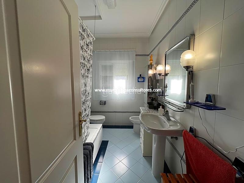 Foto d37fbe17-406b-47c7-9cac-17d5aced88fd. Casa con parcheggio piscina in El Carmen - La Barrera Lucena