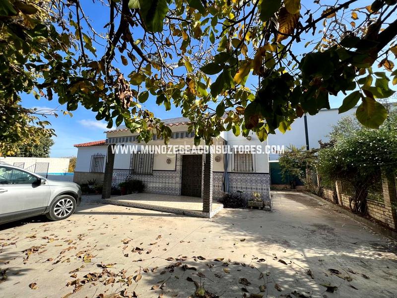 Foto 5cc9e3fa-383c-41e2-a9f0-e95f22694874. Casa en Poleares Lucena