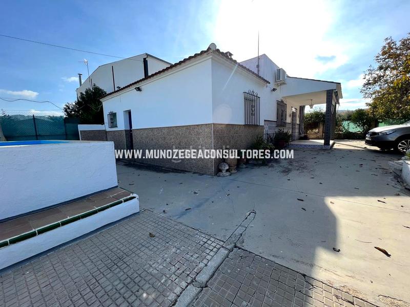 Foto a648443f-f5a5-49f9-81fc-01d4a78ce694. Casa en Poleares Lucena