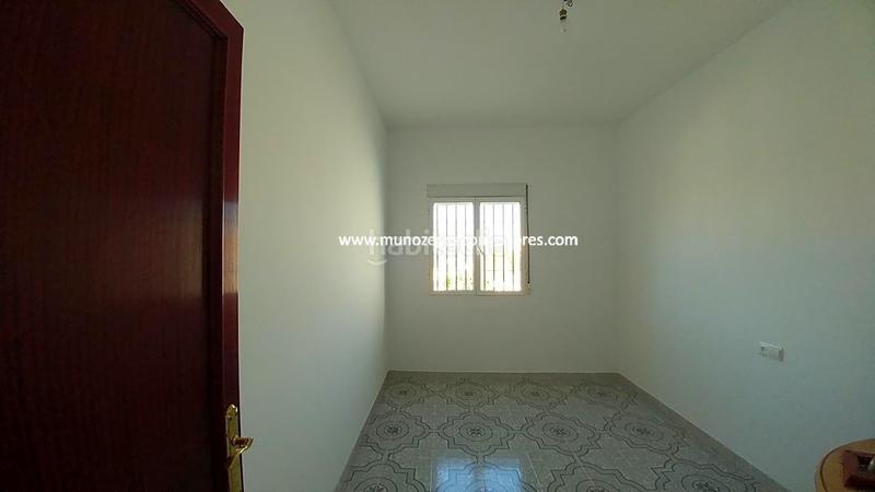 Foto 218f17b9-2569-4668-974d-cf34e7d73f1f. Bauernhof mit parking in Poleares Lucena