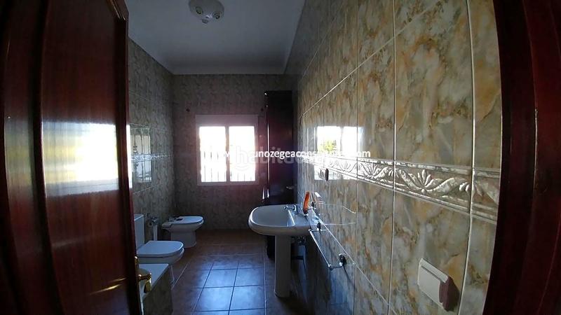 Foto 42be7304-83ef-4341-b89d-829e8c5df99c. Bauernhof mit parking in Poleares Lucena