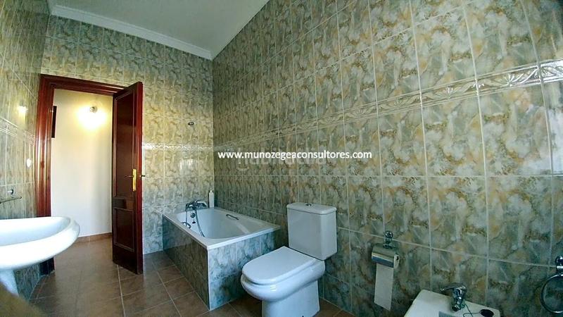 Foto 5f33e802-4e76-4629-8302-09f42ab3da92. Bauernhof mit parking in Poleares Lucena