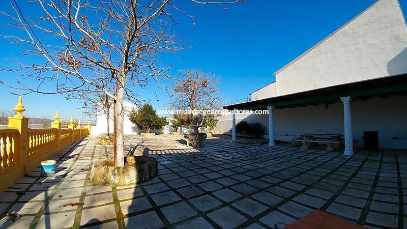 Foto 62c71f44-075f-4a35-aaeb-1c4794997d0e. Bauernhof mit parking in Poleares Lucena