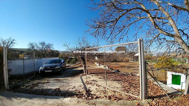 Foto d5ad911a-53be-4760-8405-04d1f9d3964b. Bauernhof mit parking in Poleares Lucena