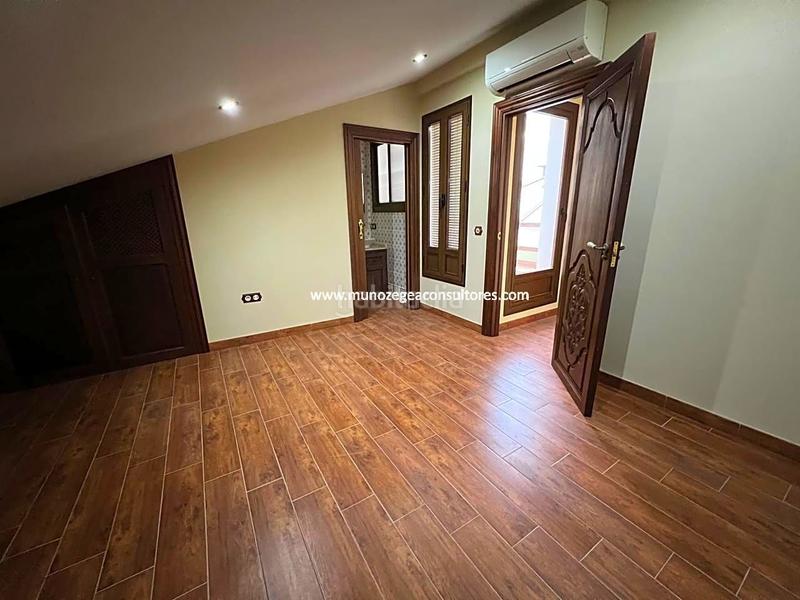 Foto 4521218d-45c8-4fa4-acf0-f18c04178113. Casa con riscaldamento parcheggio in San Francisco Lucena