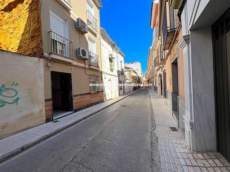 Foto 798265cf-702b-434a-bbcb-059d1d870642. Wohngrundstück in Centro Lucena