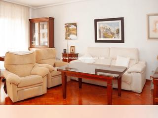 Casa a San Francisco. Disponemos de una espléndida casa junto al convento de los padre