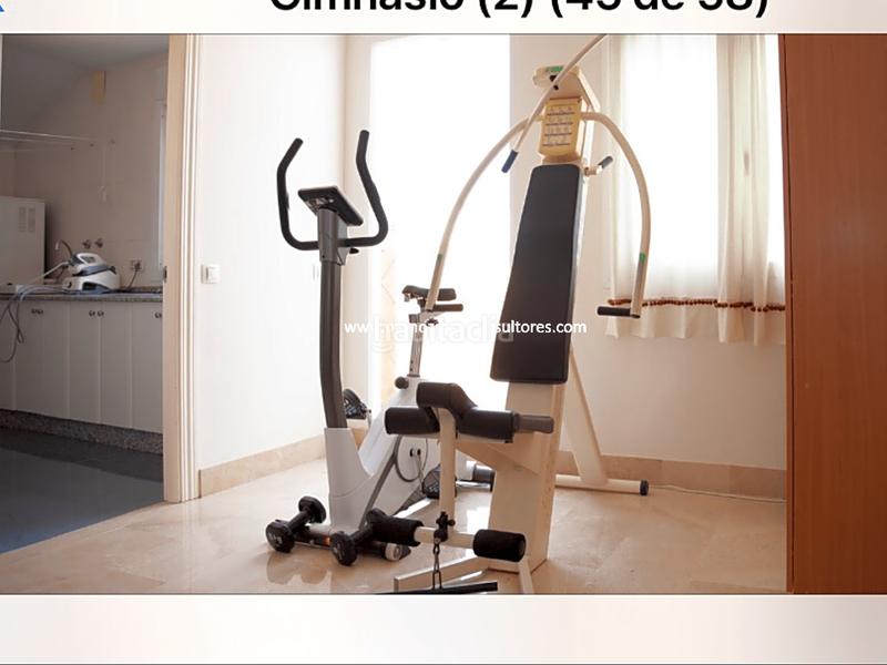 Foto 5ea3e73c-c8b7-4e81-8854-4c39531cf914. Casa amb calefacció aparcament a San Francisco Lucena