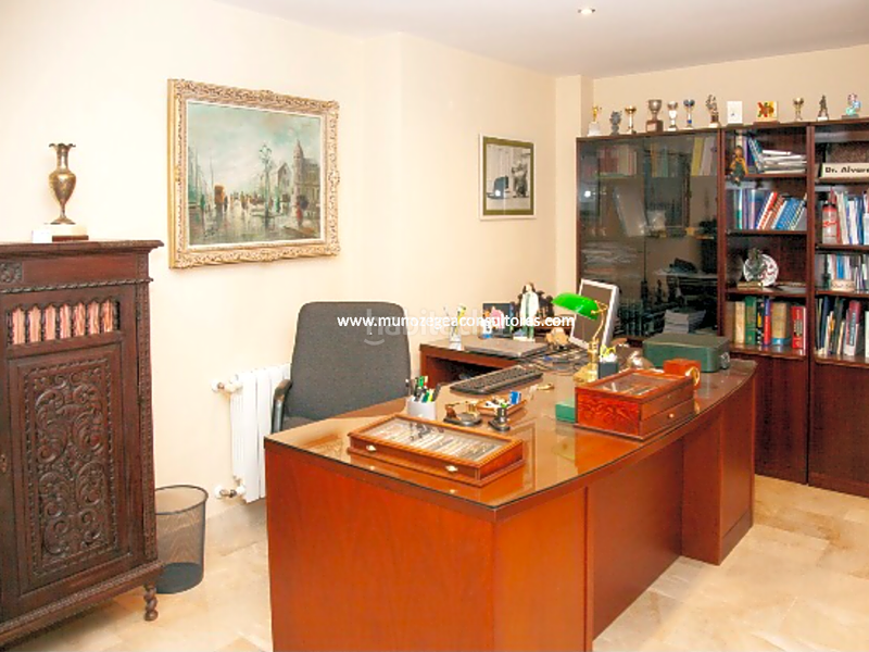 Foto 737d68c4-66b4-42b0-8bf8-0ecc61147147. Casa amb calefacció aparcament a San Francisco Lucena