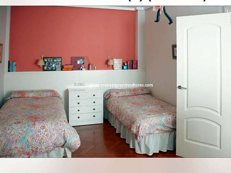 Foto d9e92975-a574-4110-8fbd-1b794911f8e7. Casa amb calefacció aparcament a San Francisco Lucena