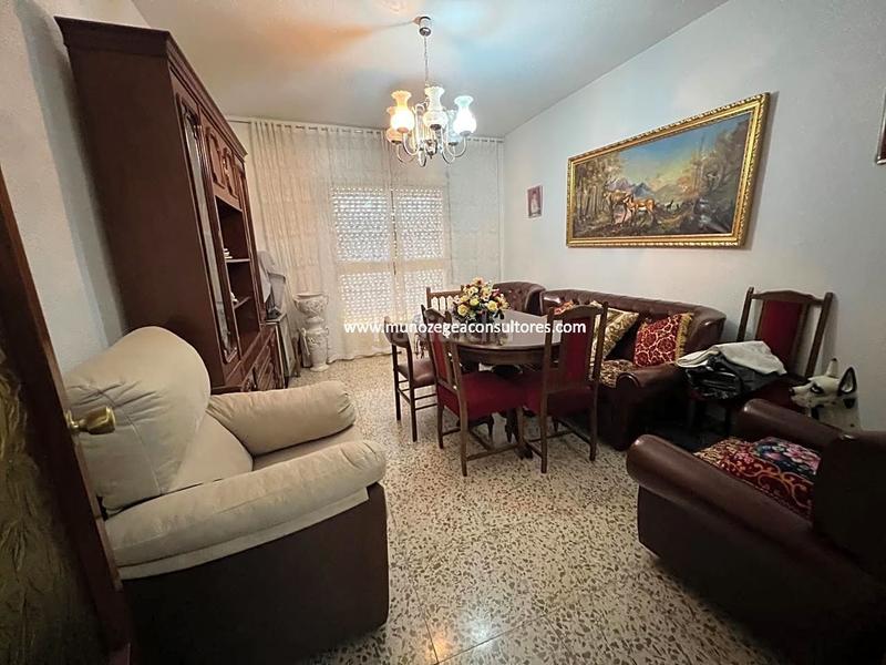 Foto 275e0cff-ea99-4b16-8931-f3159abb801e. Business premise in La Calzada Lucena