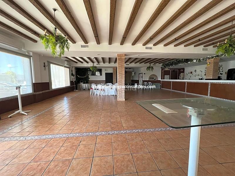 Foto 32ac249e-225c-48e7-80d9-84084b3d87ca. Alquiler local comercial en Las Vegas - Campoaras Lucena