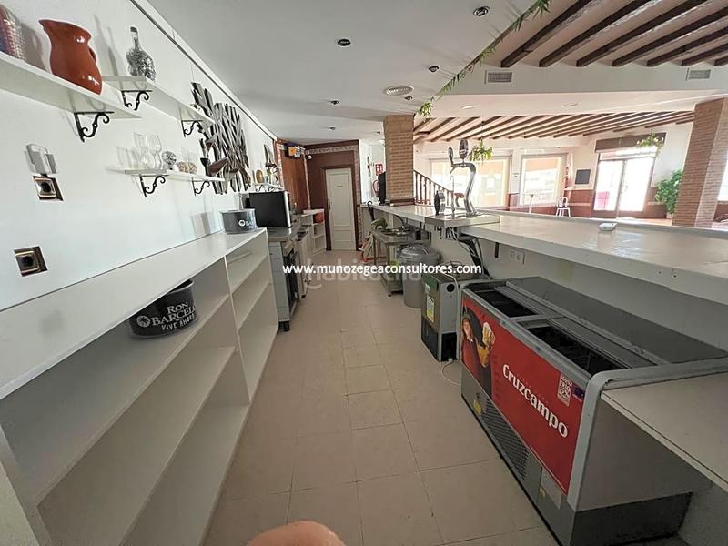 Foto 32bc0cb3-d26e-46f9-a24f-771ccca09eda. Alquiler local comercial en Las Vegas - Campoaras Lucena