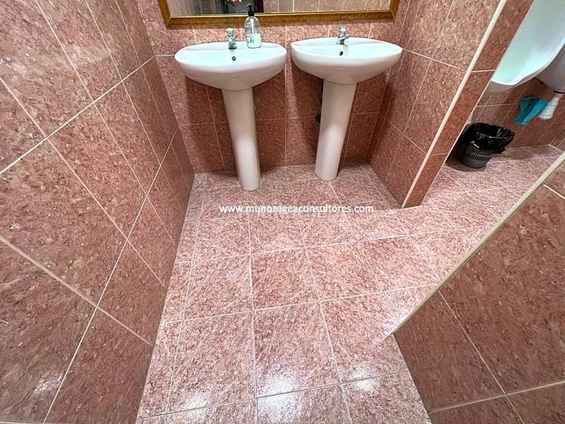 Foto 6fb1fc6d-f2d5-4096-b008-864b07379d84. Alquiler local comercial en Las Vegas - Campoaras Lucena