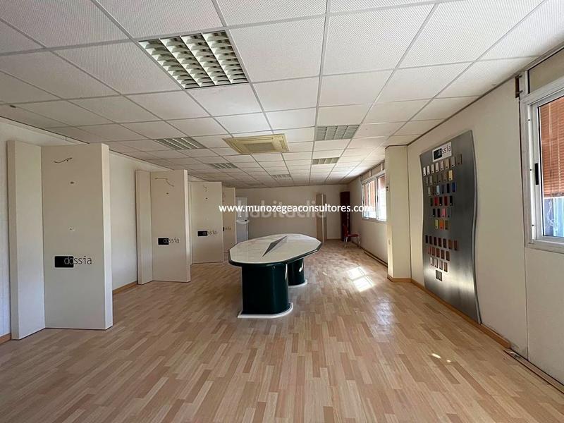 Foto d24d2352-1d3f-4ce8-b665-6c6a7a8f3f6f. Rent industrial building in San Francisco Lucena