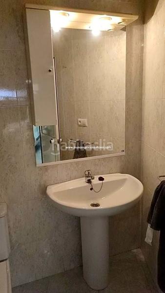 Foto fa294c6c-bb5b-4a1d-abd8-e76b54aa797e. Local comercial en cesteros 19 en San Francisco Lucena