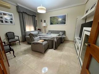 Casa a Las Tinajerías - Juderías. Disponemos de casa reformada recientemente en el barrio de santi