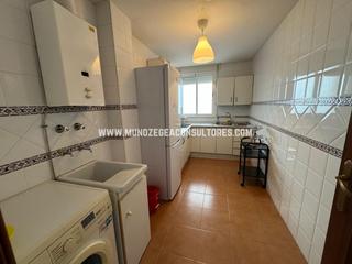 Rent Ground floor  Virgen del rosario