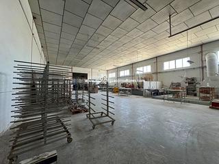 Rent Industrial building  N/a