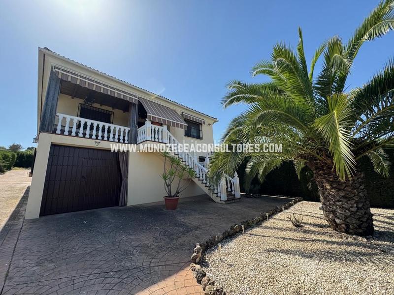 Foto 6fab3b4e-e2bc-4e56-b51f-dd70f856998c. Casa amb aparcament piscina a Poleares Lucena