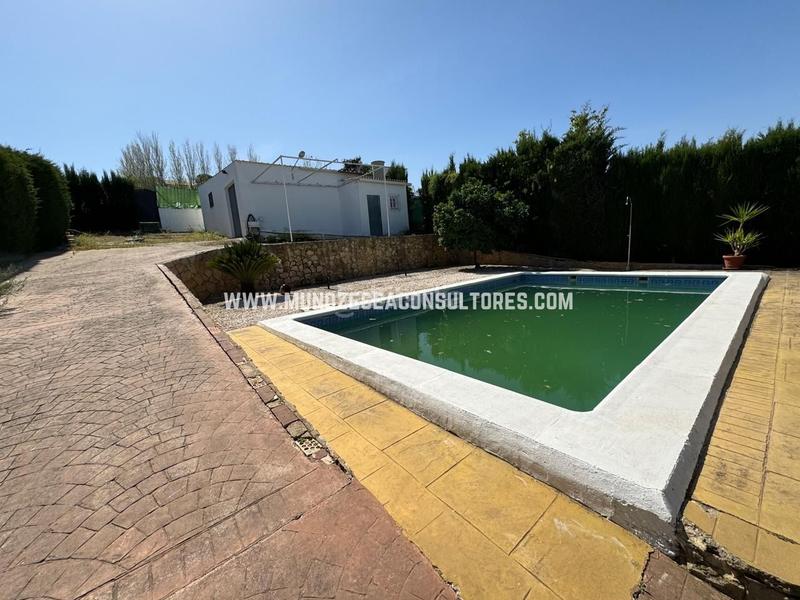 Foto e20c7db8-1342-43ee-8feb-cc004a4c0bf2. Haus mit parking pool in Poleares Lucena