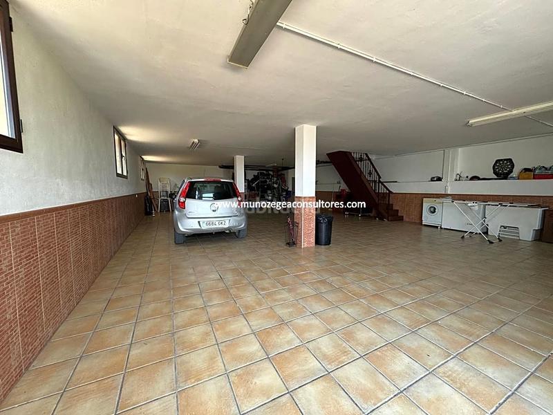 Foto 0bd6536b-3231-490b-bebe-7fe69bae90a1. Casa amb aparcament piscina a Poleares Lucena