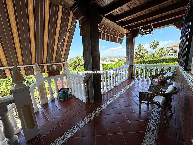 Foto ed89ec41-0d68-497e-bb22-b764cfe9c514. Casa amb aparcament piscina a Poleares Lucena