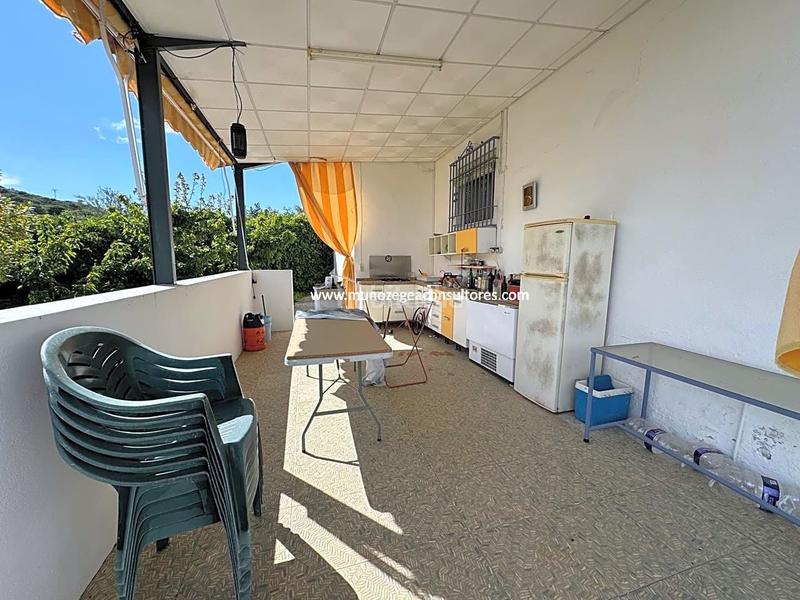 Foto eeecacd4-d3b4-4515-86bd-37b30d7aea75. Masia amb piscina a Las Vegas - Campoaras Lucena