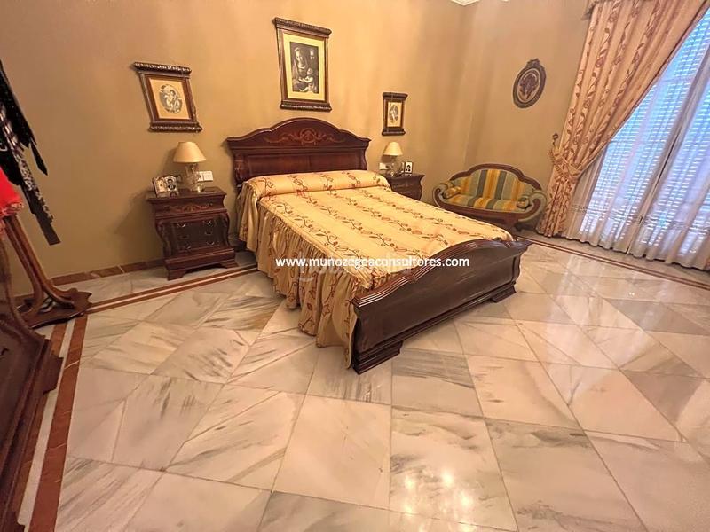 Foto 2a4a39c4-d514-4792-99e6-f73d82886d26. Maison dans San Francisco Lucena