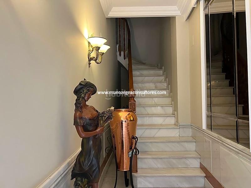 Foto f9b58092-af2e-439f-83b0-cbb358627809. Maison dans San Francisco Lucena