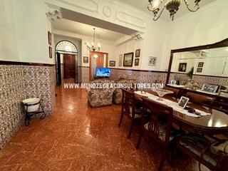 Casa  Antonio martínez victoria