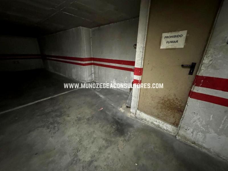 Foto 6e1af2c3-ed17-4d59-9aa2-14af59543e3e. Parking voiture dans San Francisco Lucena