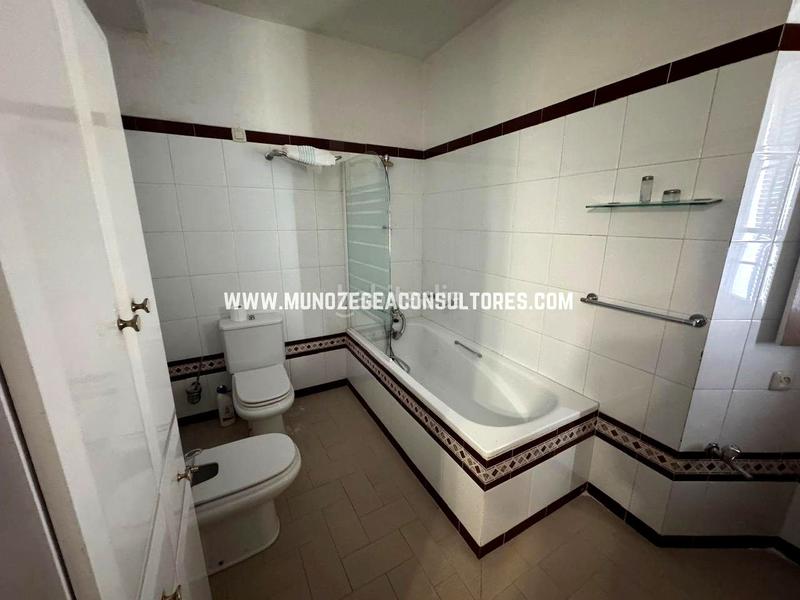 Foto 13094de0-6cfc-463b-b493-cc6a030bcabb. Haus mit parking pool in Centro Lucena