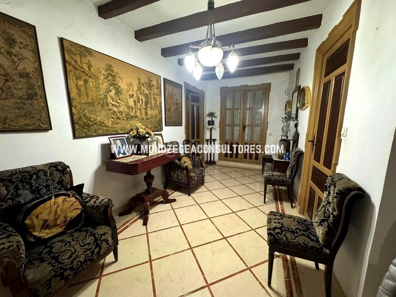 Foto 4f21f9df-aefa-4abb-ac27-40d36d88e15f. Haus mit parking pool in Centro Lucena