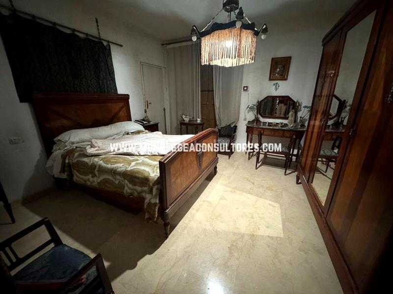 Foto 657b298b-806a-4e48-ac2b-388ae6fe15a1. Haus mit parking pool in Centro Lucena