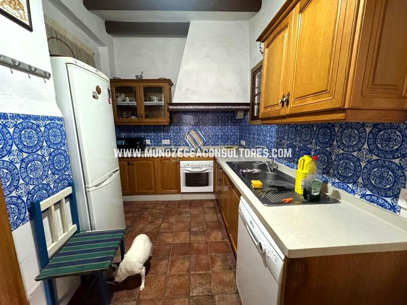 Foto b9be9f34-6526-4a1d-98a0-81a88abaa1a2. Maison avec parking piscine dans Centro Lucena