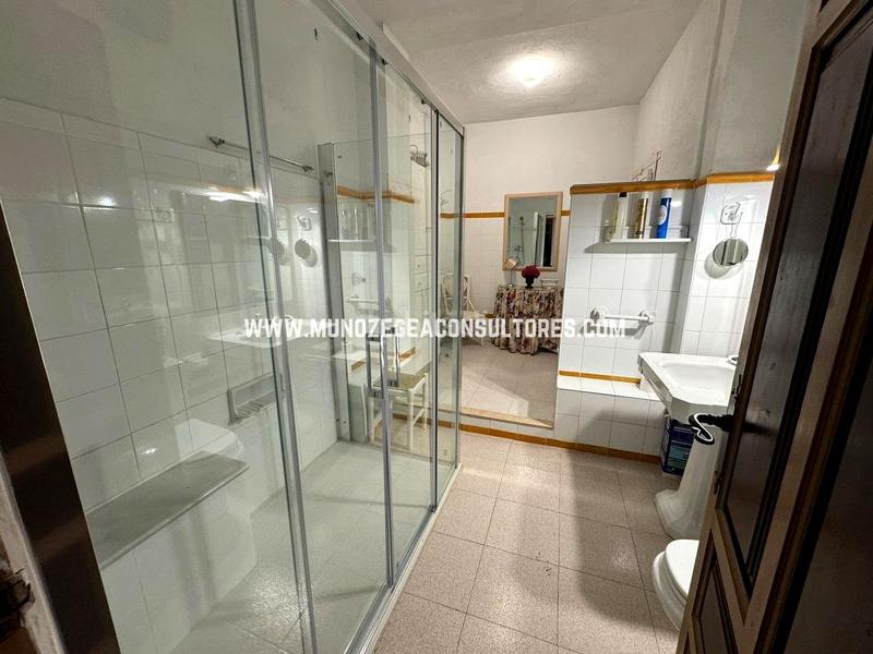 Foto f174f77e-1c93-417e-8945-f652263aab7c. Maison avec parking piscine dans Centro Lucena