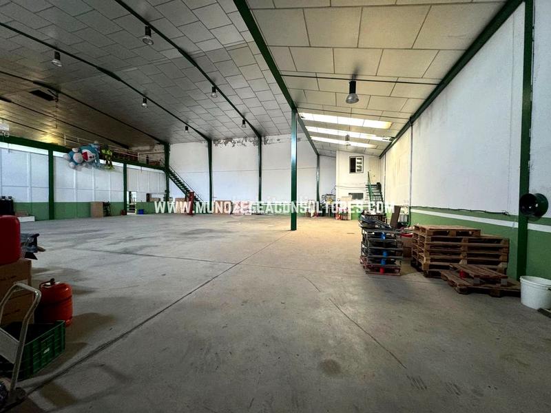 Foto 901b74b5-6422-4ad3-b673-577646a72e87. Alquiler nave industrial en Poleares Lucena