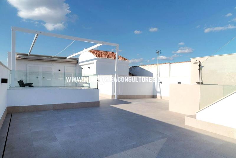 Foto 27dd1cd2-911c-4ce7-bc77-bae6f723907b. Casa amb calefacció aparcament piscina a Poleares Lucena