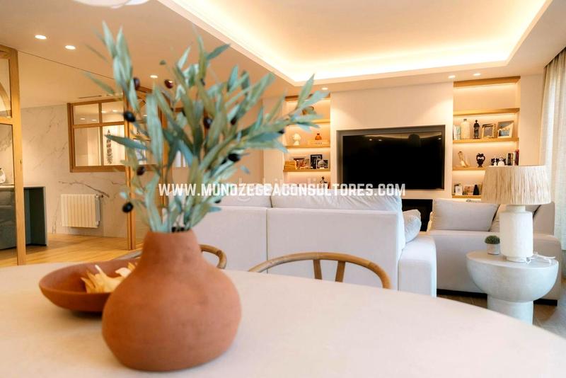 Foto d57e8896-9941-463d-844b-b53efa52552c. Casa amb calefacció aparcament piscina a Poleares Lucena