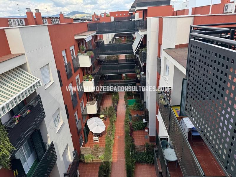 Foto f64b0bcf-acd9-4045-bcc5-993a3c629550. Rez-de-chaussée avec parking dans El Valle Lucena